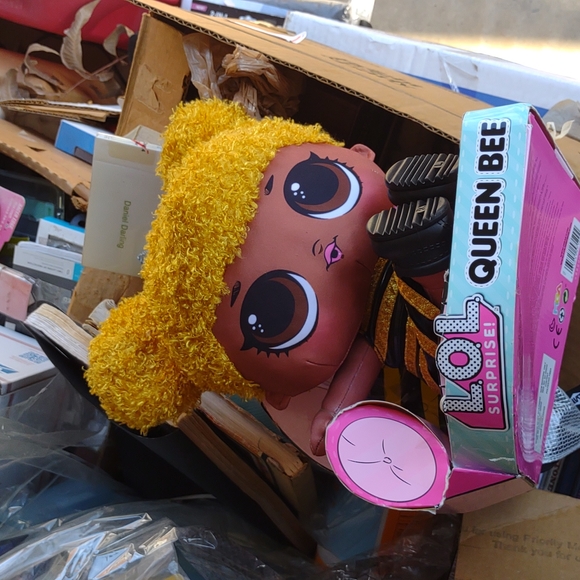 NIB LOL Surprise queen bee doll - Picture 2 of 4